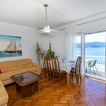 Strandhaus Vesna Wg 1 Apartment