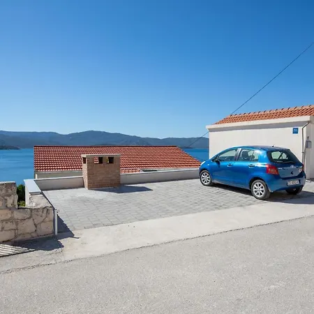 Apartment Strandhaus Vesna Wg 1 *